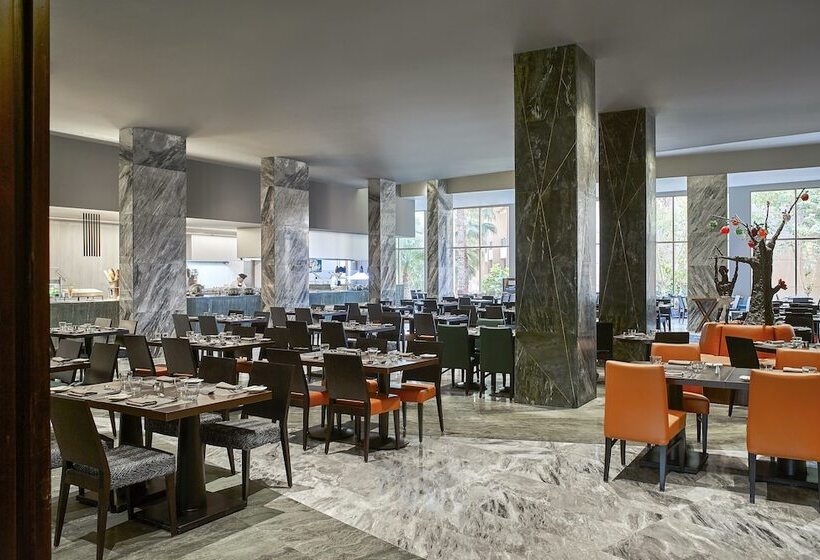 هتل Dusit Thani Lakeview Cairo