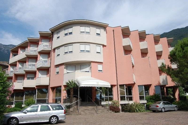 ホテル Everest Arco