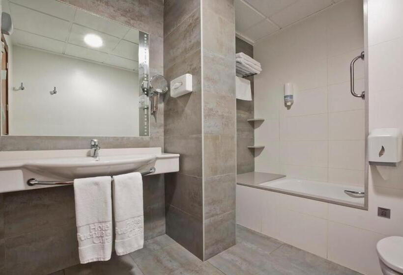 فندق Fuente El Cura