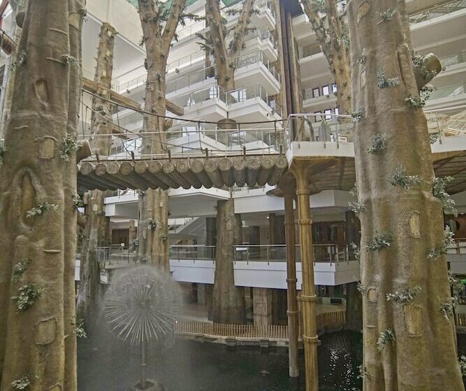 Отель Holiday World Polynesia