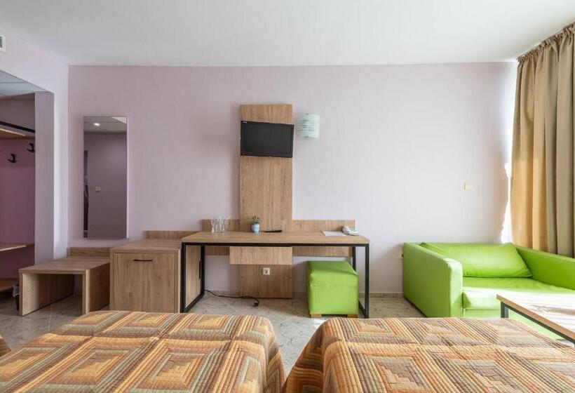 Ivana Palace Hotel Free Parking