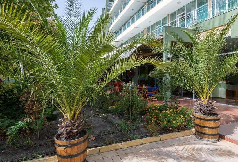 Ivana Palace Hotel Free Parking