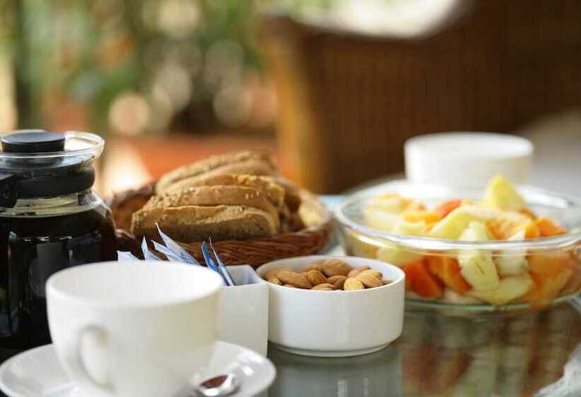 فندق Justa Off Mg Road