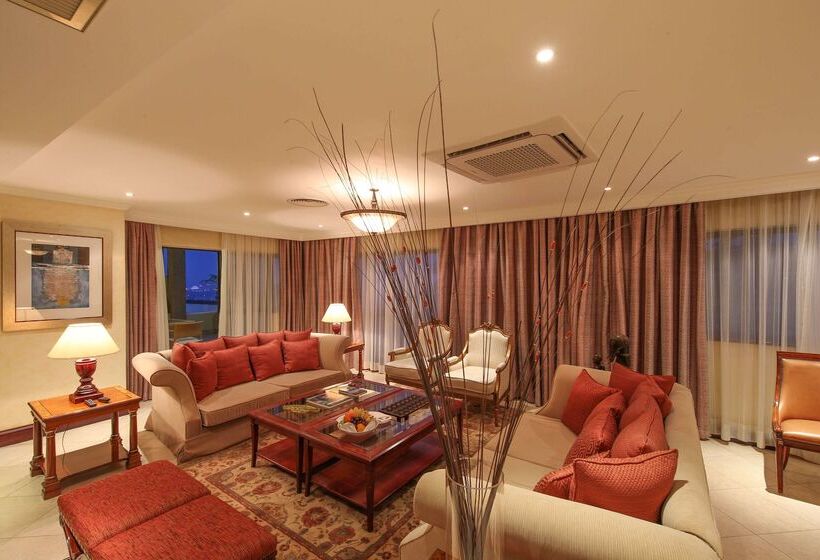 בית מלון כפרי Kigali Serena