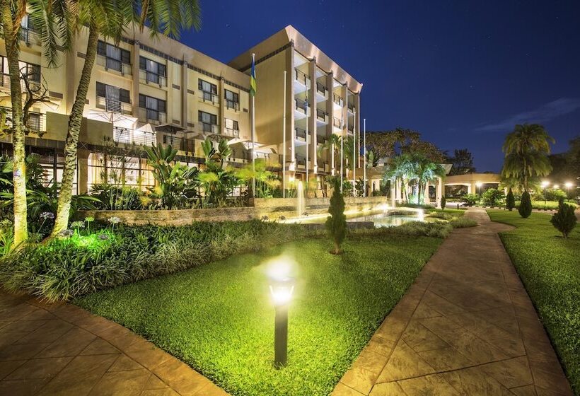 בית מלון כפרי Kigali Serena