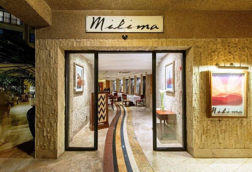 בית מלון כפרי Kigali Serena