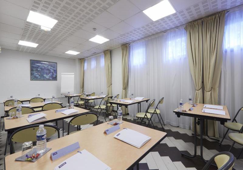 ホテル Kyriad Paris Sud Arcueil Cachan