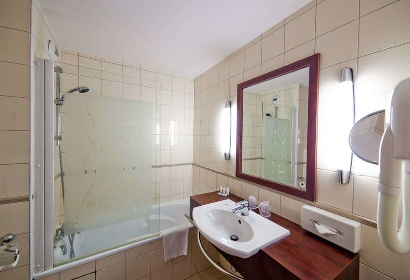 Kyriad Prestige Hotel Clermont Ferrand