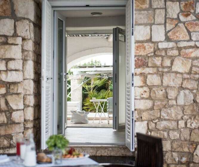 Отель La Peschiera