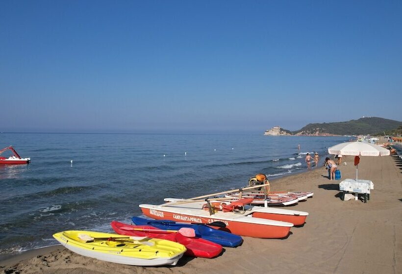 هتل Camping Village Baia Azzurra