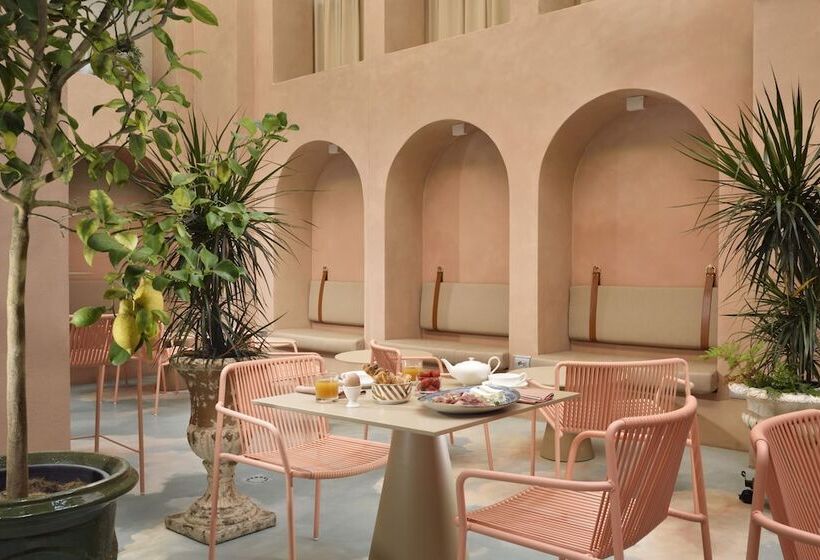 Leon S Place Hotel In Rome