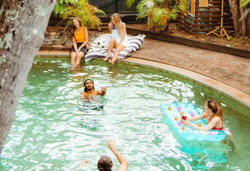 فندق Mad Monkey Village