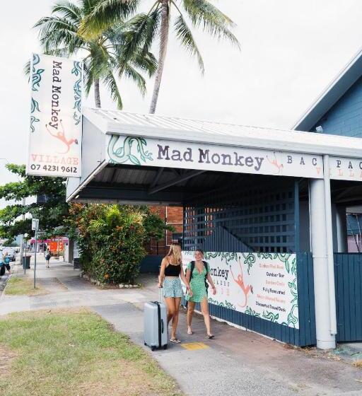 فندق Mad Monkey Village