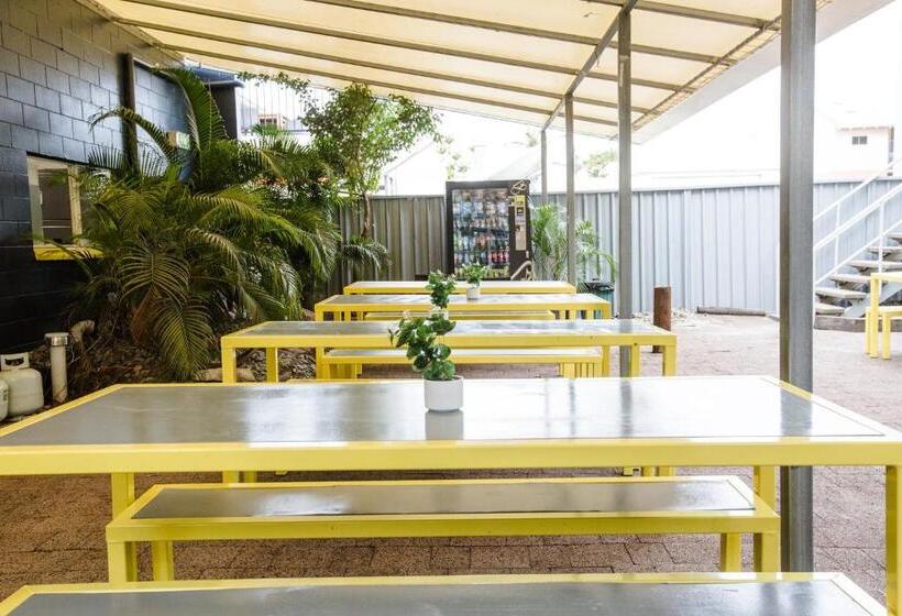 فندق Mad Monkey Village