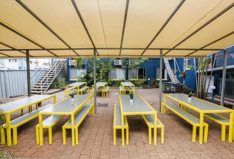 فندق Mad Monkey Village