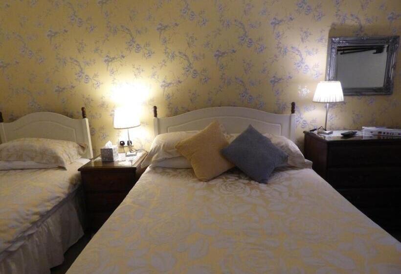 호텔 Maison Dieu Guest House