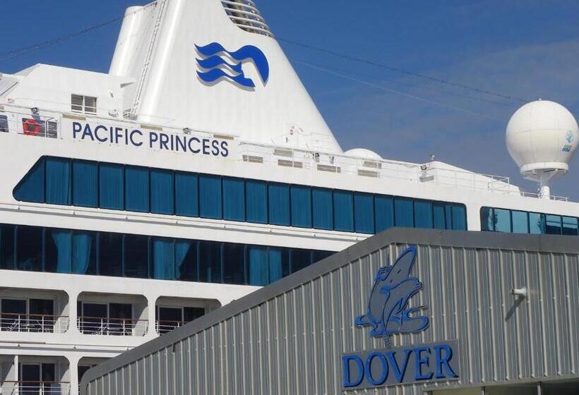 호텔 Maison Dieu Guest House