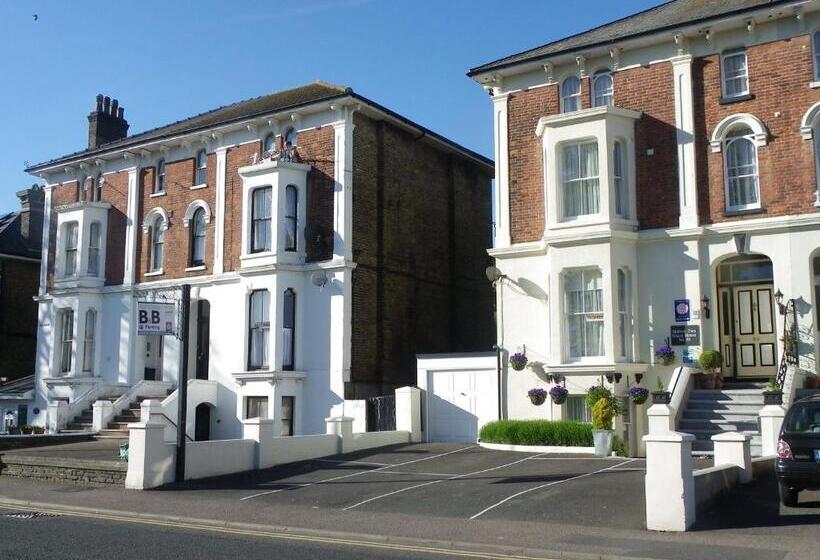 호텔 Maison Dieu Guest House