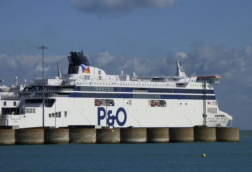 호텔 Maison Dieu Guest House