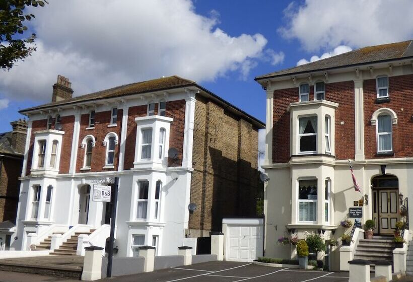 호텔 Maison Dieu Guest House