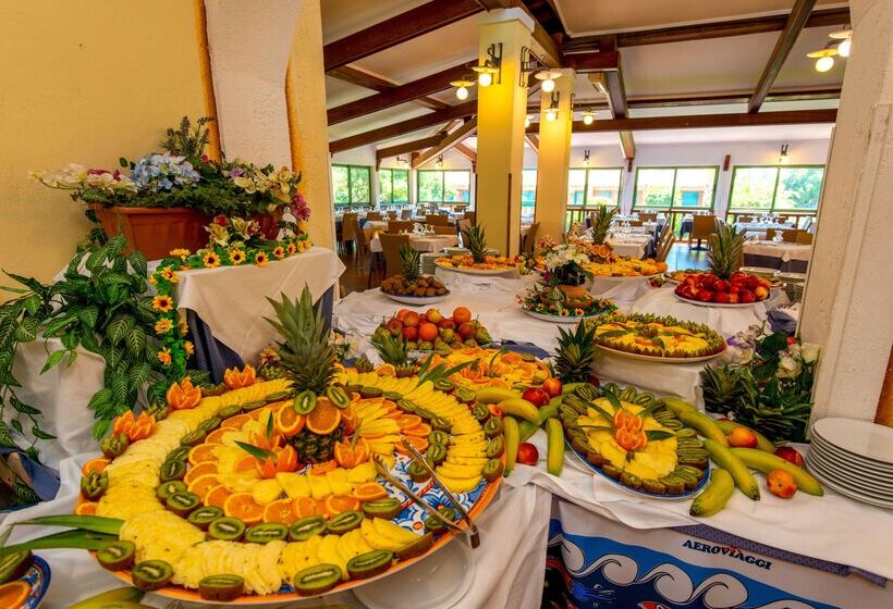 ホテル Mclub Budoni