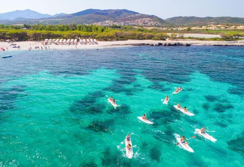 ホテル Mclub Budoni