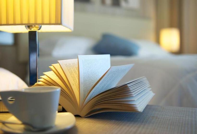 ホテル Mclub Budoni