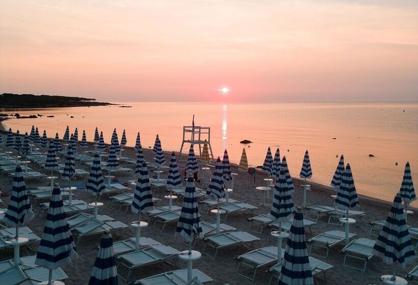 ホテル Mclub Budoni