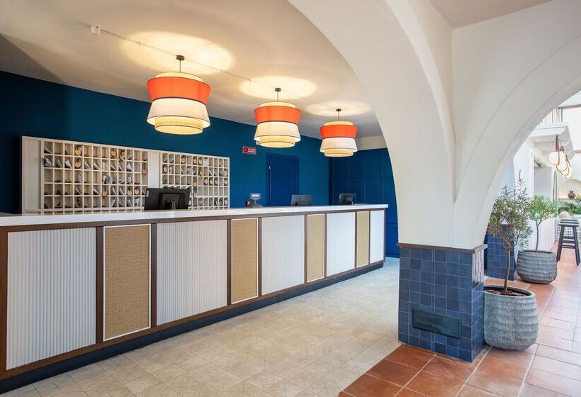 ホテル Mclub Budoni