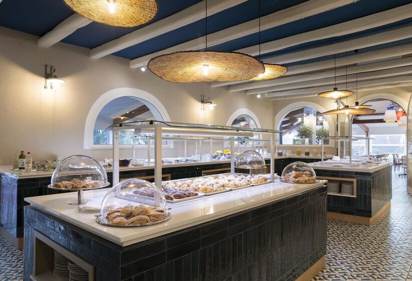 ホテル Mclub Budoni