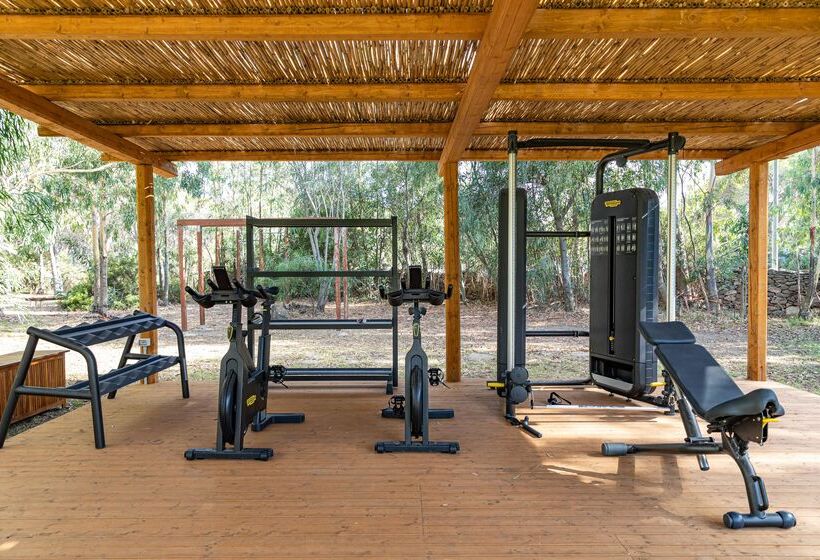 ホテル Mclub Budoni