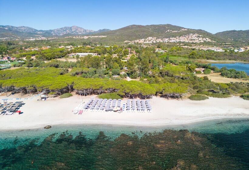 ホテル Mclub Budoni