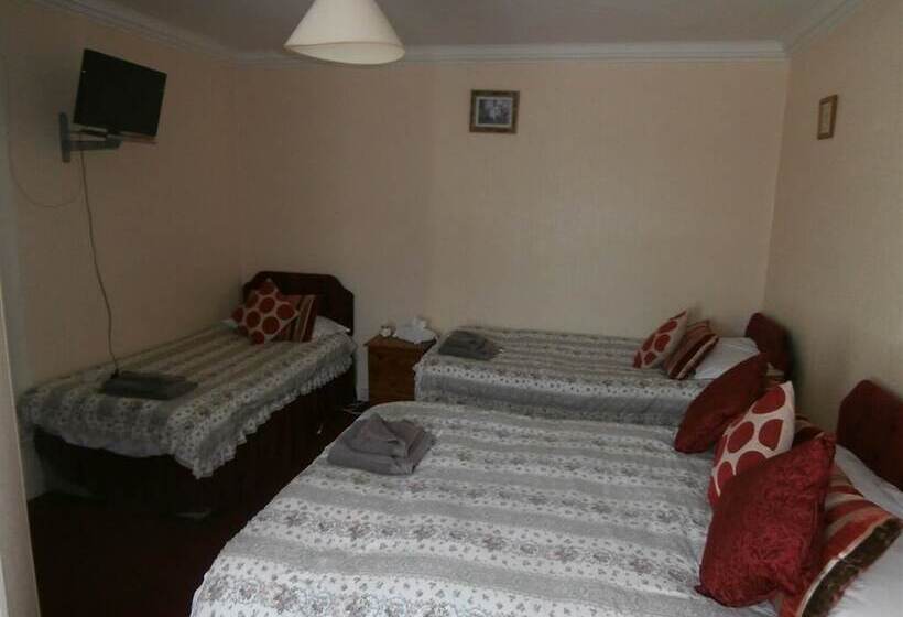 هتل Monorene Guest House