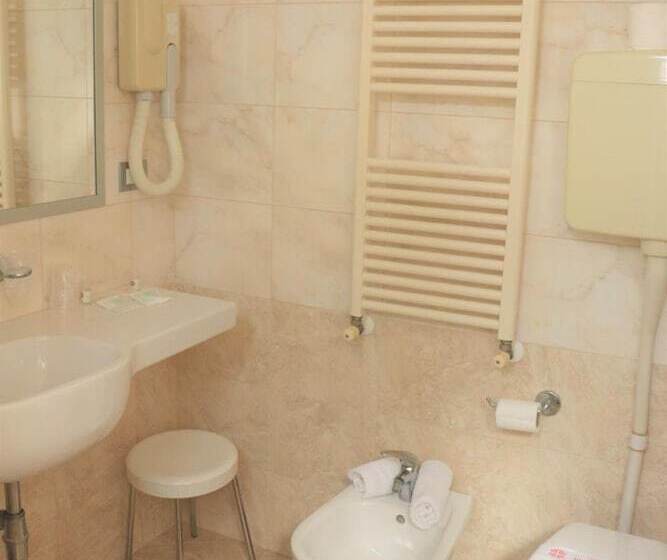 בית מלון כפרי Morolli