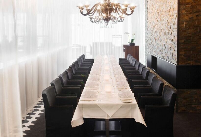 Mövenpick Hotel Stuttgart Airport