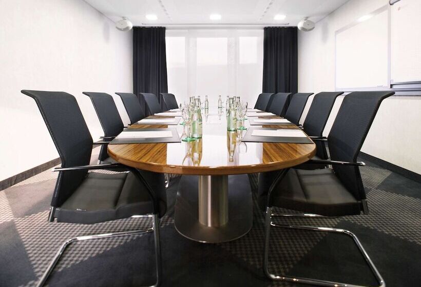 Mövenpick Hotel Stuttgart Airport