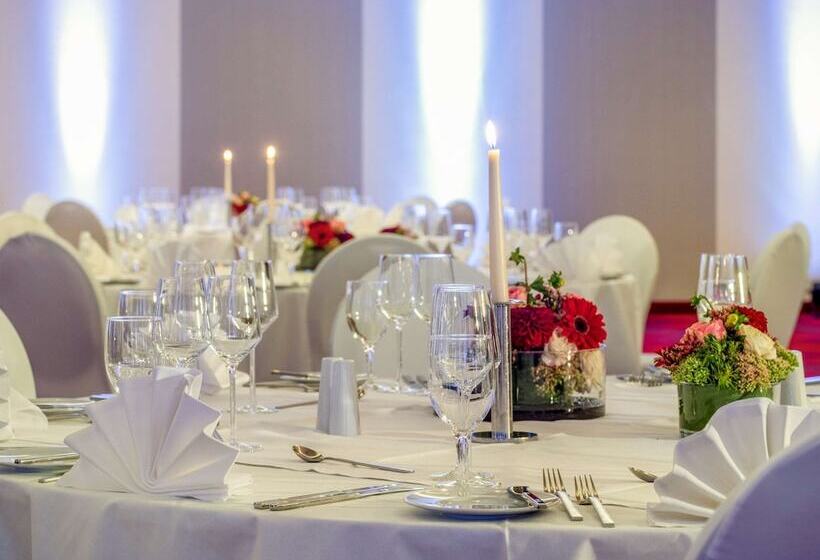 Mövenpick Hotel Stuttgart Airport