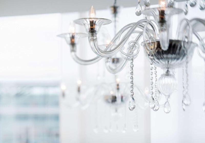 Mövenpick Hotel Stuttgart Airport