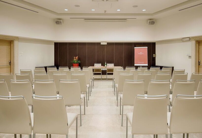 هتل NH Collection Roma Giustiniano