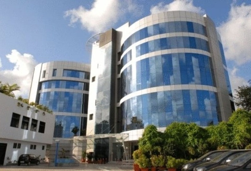 בית מלון כפרי Peninsula Grand