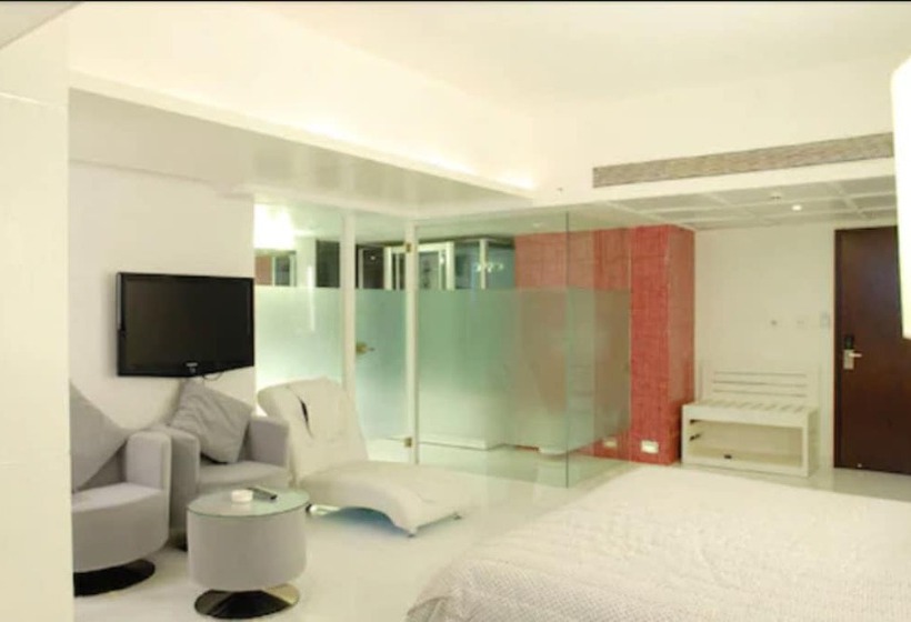 בית מלון כפרי Peninsula Grand