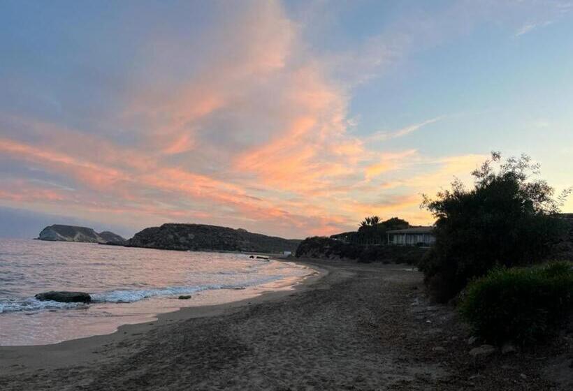 Отель Playa Terreros