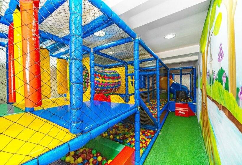 هتل Plaza Camboriu