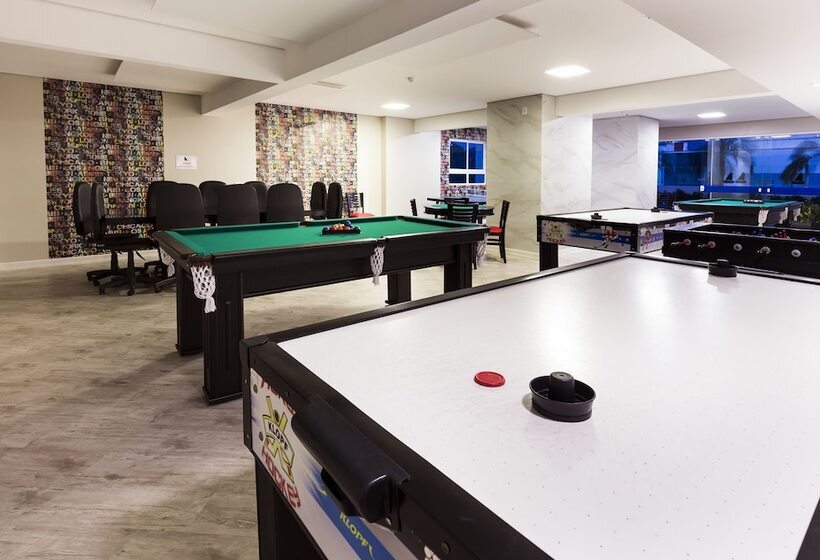 هتل Plaza Camboriu