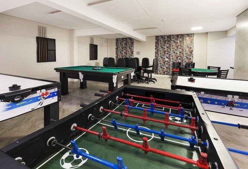 هتل Plaza Camboriu