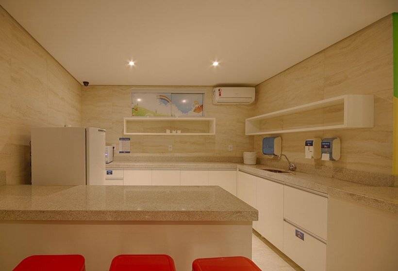 هتل Plaza Camboriu