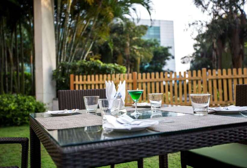 Отель Radha Hometel