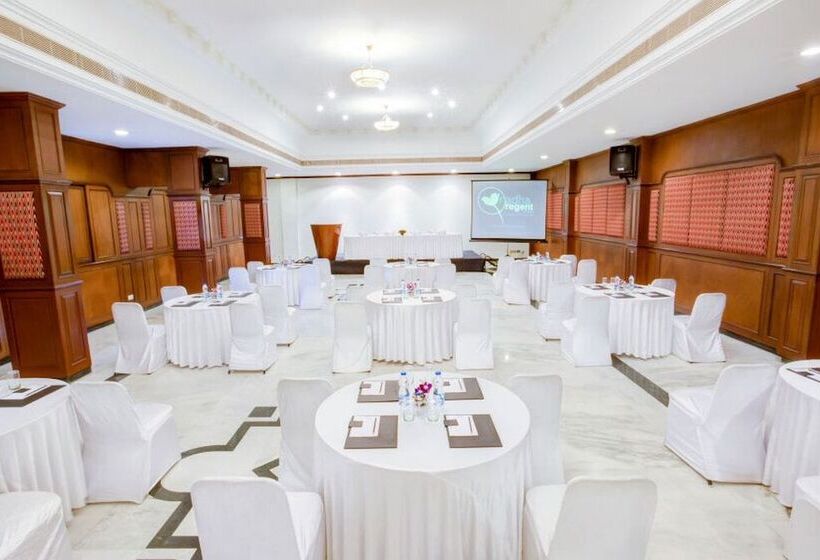 בית מלון כפרי Radha Regent, Chennai