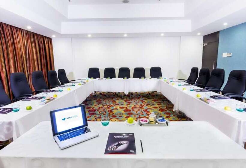 فندق Radha Regent, Chennai