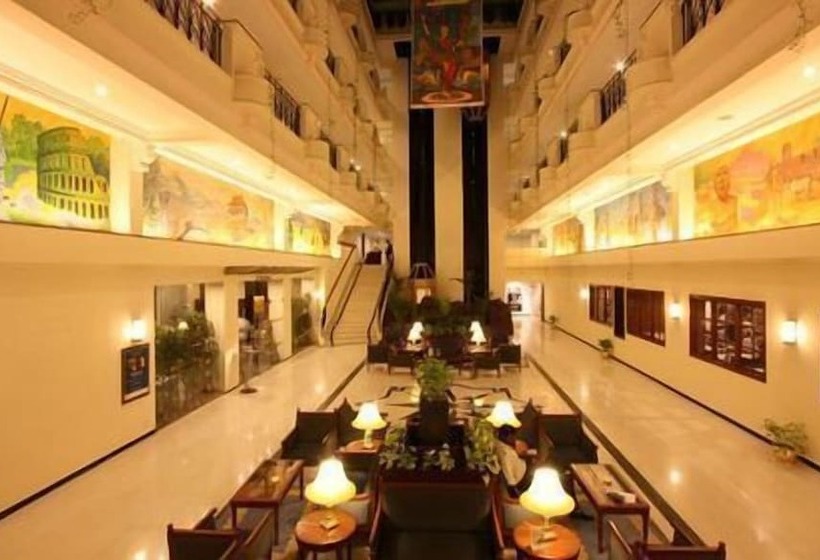 فندق Radha Regent, Chennai